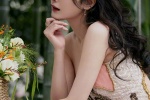 High definition Yang Mi full screen mobile wallpaper