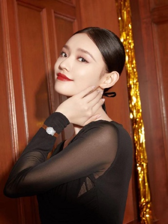 Lin Yun brand endorsement charming sexy photo