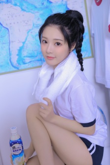 超漂亮的美女学生妹清新运动写真