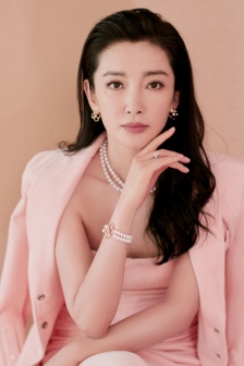 李冰冰粉色裹胸禮服性感寫真