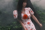 Yu Shuxin floral dress mobile wallpaper