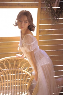 窈窕性感蕾丝美女透视诱惑写真