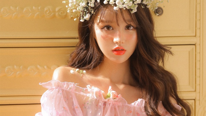 性感森係美女寫真桌麵壁紙