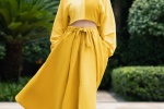 Rainie Yang sexy photo in beautiful yellow suit
