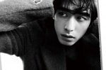 宋威龍黑白光影帥氣寫真圖片