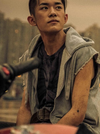 少年的你易烊千璽手機壁紙