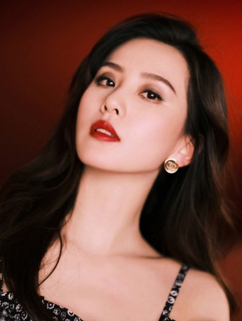 劉詩詩冷艷魅惑性感活動照圖片