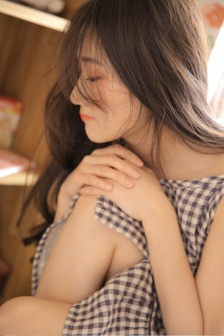 白嫩美女嫩模妩媚性感写真