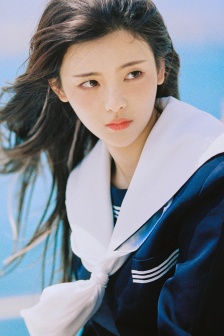 杨超越邻家女孩手机壁纸