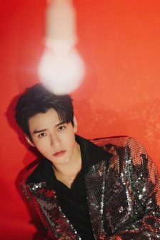 Handsome guy Gong Jun full screen mobile wallpaper