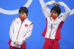 Zhang Jiaqi, Chen Yuxi, women's synchronized ten-meter platform win high-definition photos