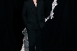 Yang Yangyao elegant and handsome photo in black suit