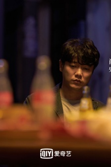 肖央《誰是凶手》圖片