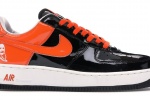 Nike Air Force 1 Low 'Halloween'在2005年发售的漆皮版本Nike Air Force 1，唯一不足的可能是漆皮材质的鞋头很容易褶皱，让这双鞋更多的只能在鞋柜里展示。