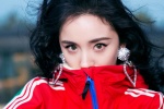 Sexy beauty Yang Mi computer wallpaper