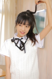 青春洋溢的美女学生妹图片写真