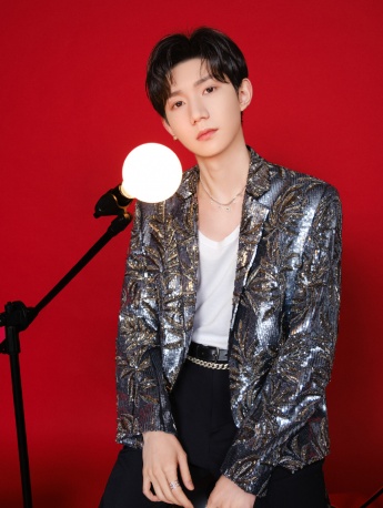 王源湖南衛視跨年晚會2022圖片