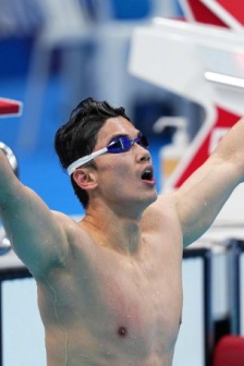 Wang Shun wins gold in men's 200m medley