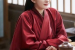 Stills and pictures of Yang Mi's wife Huzhu in red clothes