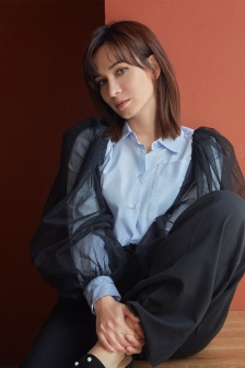 Lu Jingshan’s intellectual temperament and fashion photo shoot