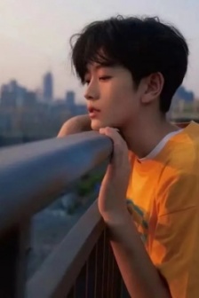适合夏天的清爽男生头像图片