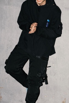 田鸿杰冬日暖男手机壁纸