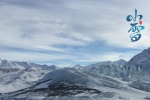 小雪之唯美迷人的雪山美景壁紙
