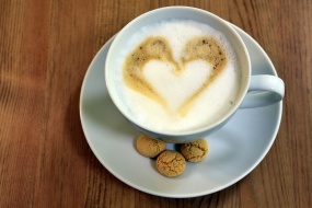 香濃的咖啡拉花圖片桌麵壁紙