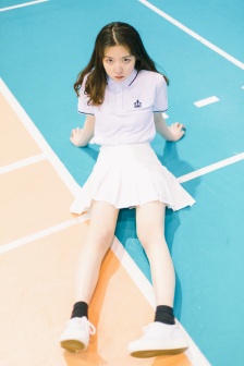 网球少女元气性感制服写真照