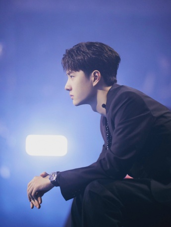 王一博街舞4準決賽帥氣圖片