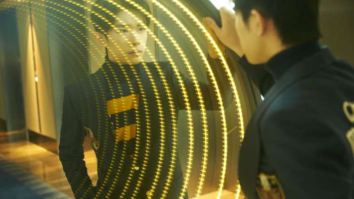 小鮮肉易烊千璽電腦桌麵壁紙