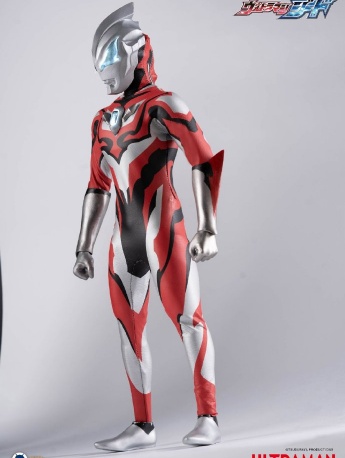 Ultraman Geed collectible figure details