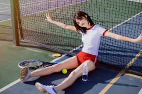 元氣棒球少女寫真高清桌麵壁紙