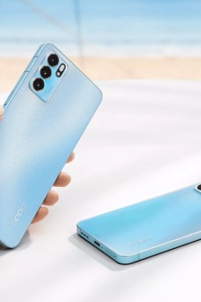 OPPO Reno6 appearance