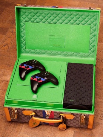 Gucci联名Xbox游戏机组图