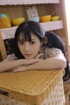 大眼美女萌妹纸复古风唯美写真