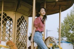 李沁夏日旋转木马写真图片