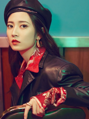 Chen Yuqi full screen mobile wallpaper