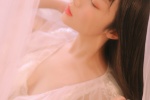 妖娆美女大胆蕾丝透视诱惑写真