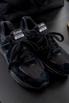 NB co-branded CdGH pure black color display from multiple angles